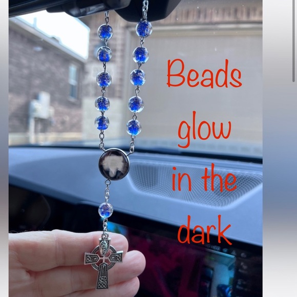 Unique, made to order, glow-in-the-dark one decade photo car rosary/accessory - Picture 4 of 9